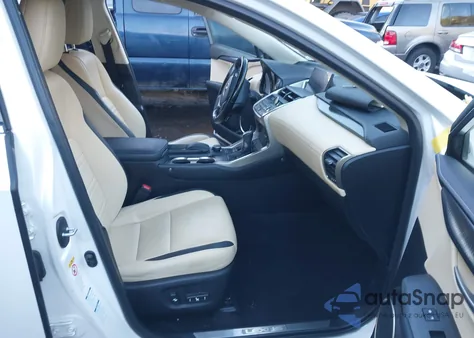 2017 Lexus Nx 200T z USA, uszkodzony, nr VIN JTJBARBZ8H2101581